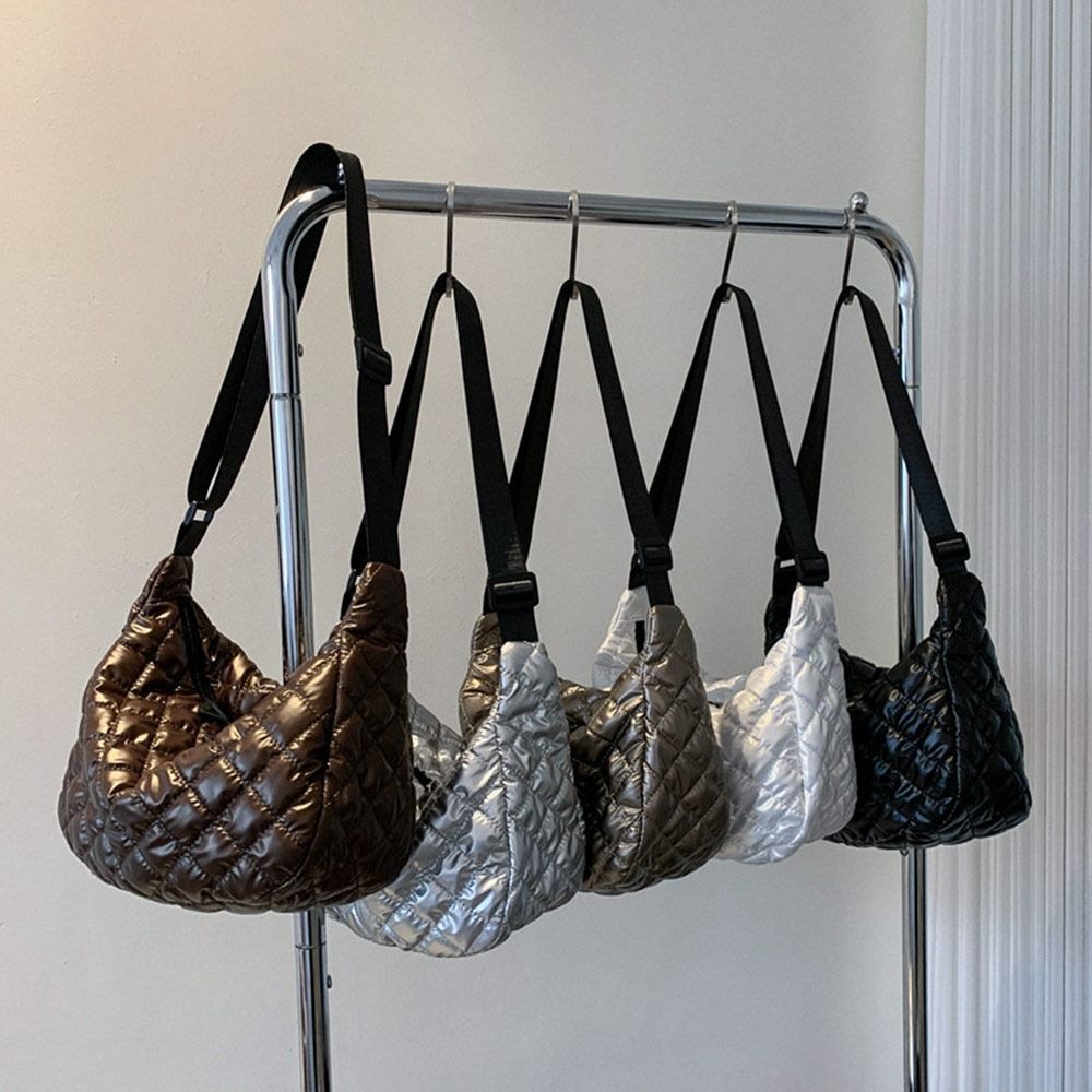Shoulder Bag Structured - 女性の大容量ショルダークロスボディバッグカジュアル脇の下バッグダウンコットントートバッグファッションスペースコットンパッド入りハンドバッグ