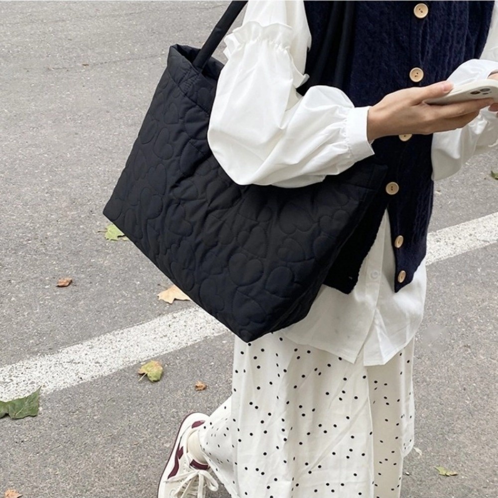 女性用大容量ショルダーバッグ綿パッド入りハート刺繍ダウンハン - Shoulder Bag Structured のレビューと価格