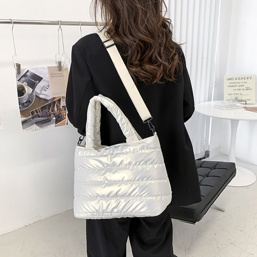 レディース パファートートバッグ キルティング パフィーハン - Shoulder Bag Structured のレビューと価格